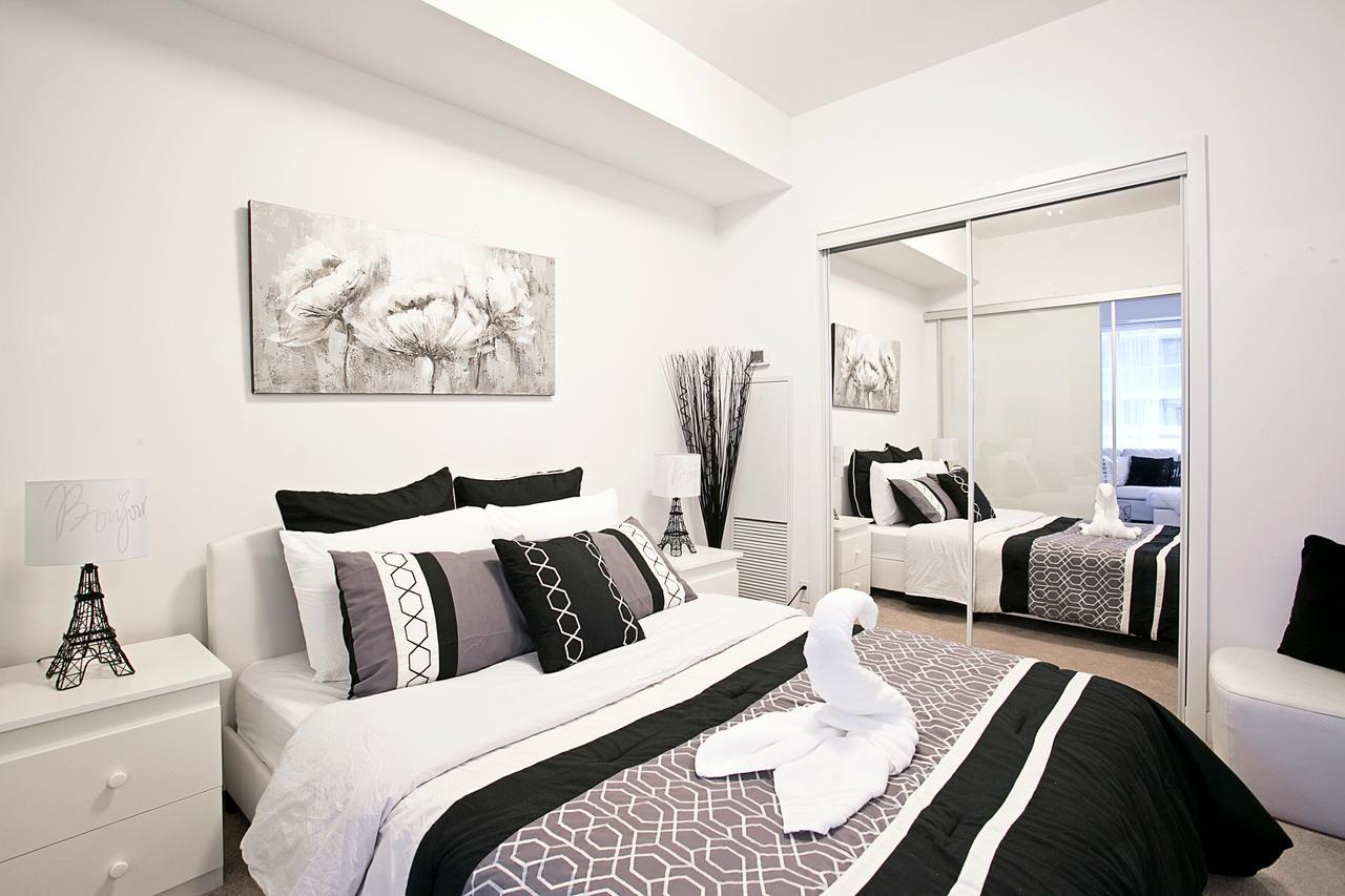 Royal Stays Condominiums - Upscale Downtown Suites Toronto Exterior foto